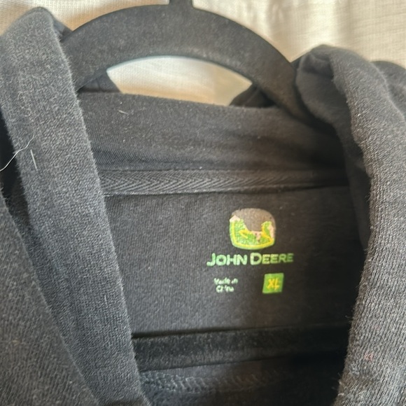 JOHN DEERE HOODIE SIZE(XL) - Picture 5 of 5